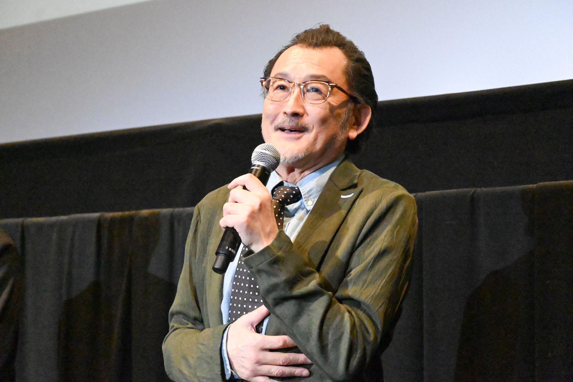 吉田鋼太郎