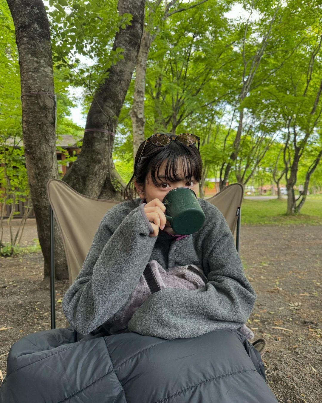永野芽郁　キャンプで最高にかわいい“変顔ショット”を公開　SNSで「神秘的で見とれる」と絶賛の嵐