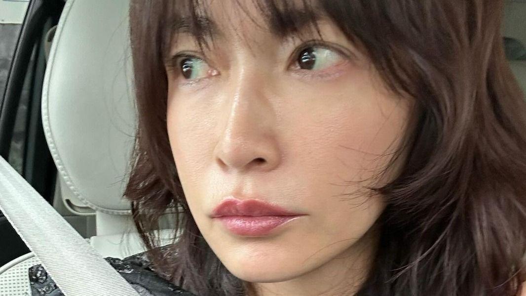 長谷川京子(46) ピラティス“美スタイル”に“おでこ全開”美容院など日常の姿を公開！メンタル回復方法に注目集まる