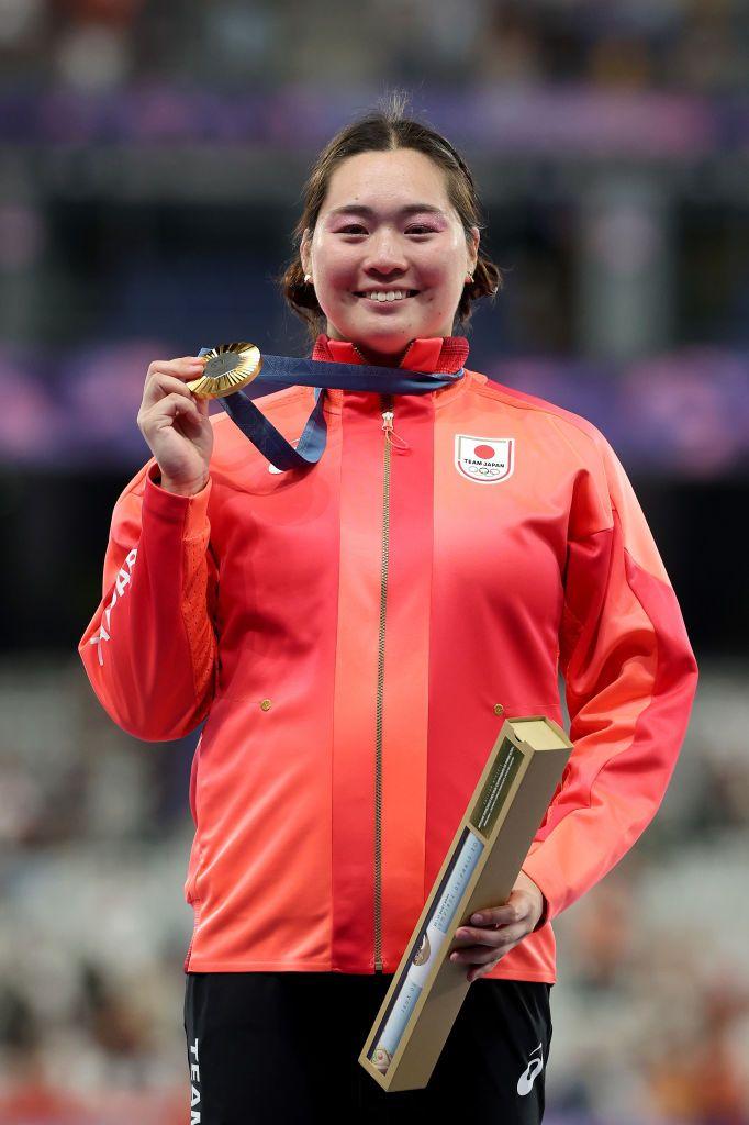 【写真24枚】北口榛花選手の“ハートを背負った奇跡の1枚”を見る