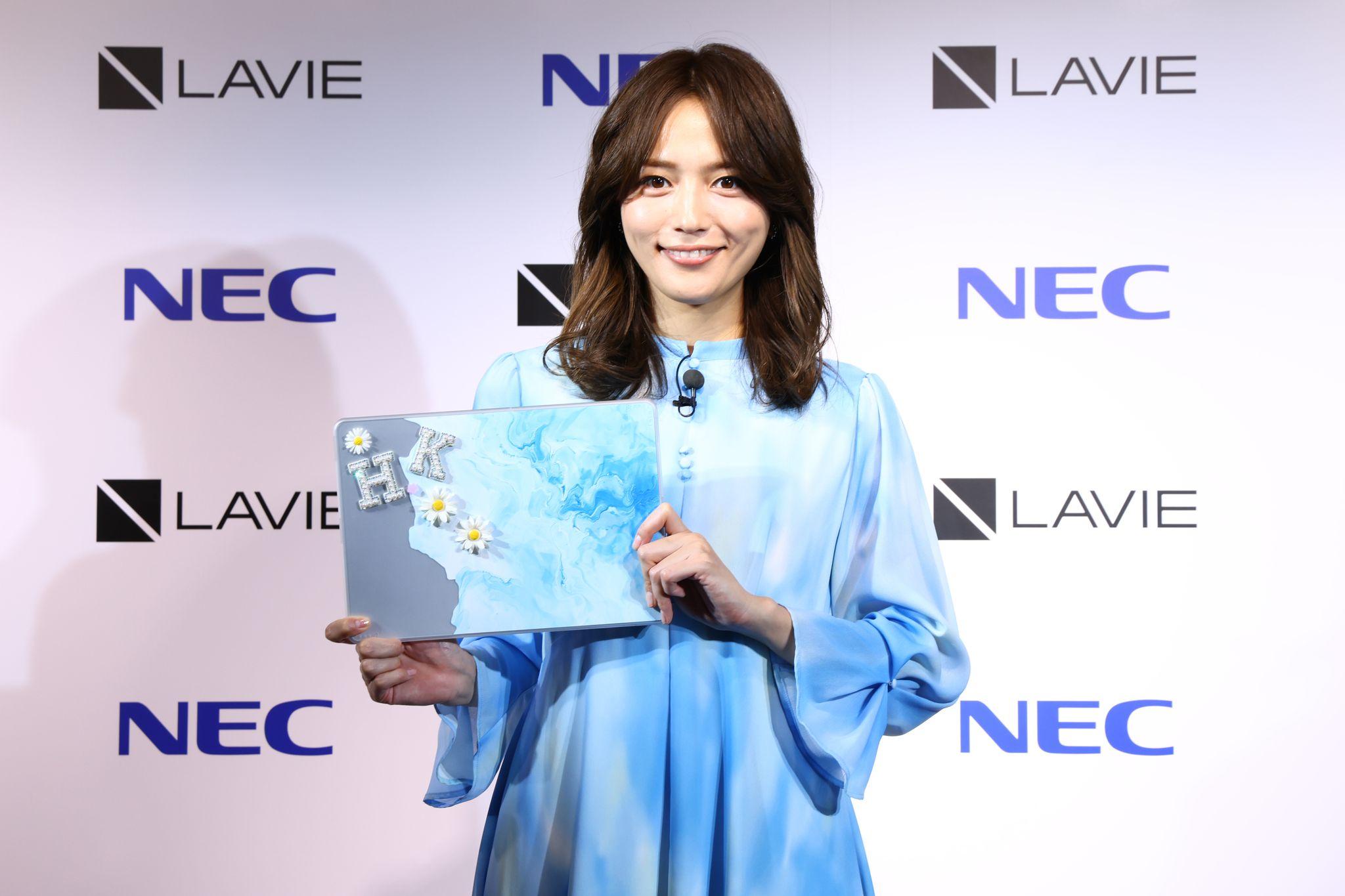 新CM出演の川口春奈さん登壇 NEC パーソナルコンピュータ「LAVIE SOL」新CM発表会