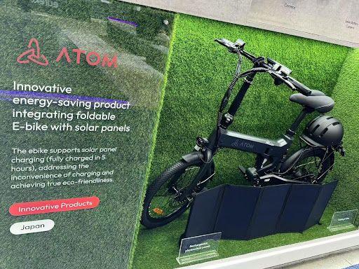 CESにて次世代ソーラーチャージ対応のInnovative Productsとして ATOM Full eBikeおよびATOM Portable Solar Panelを出展