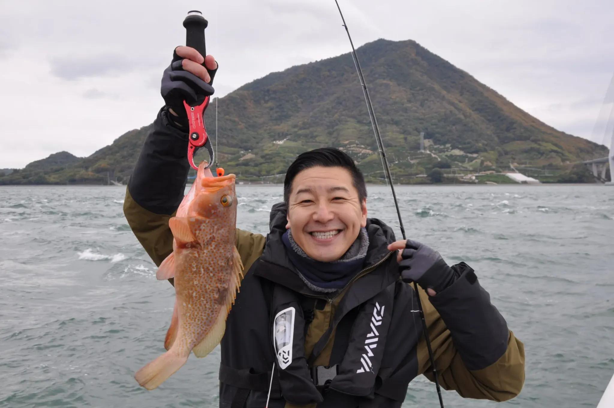 広島・生口島でチョコプラが自分たちで集めた食材で鍋をつくり、お世話になった島民にふるまう！_bodies