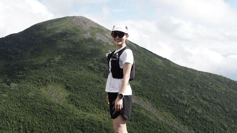 「カッコ良すぎ」井上咲楽 登山道でのランニング姿を公開 鍛え上げられた健康的な美脚に「ひらめ筋がすごい！」と驚きの声