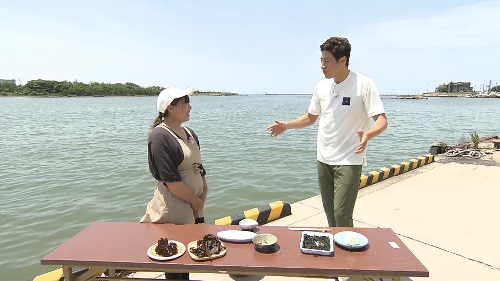 今が旬のわかめを“贅沢食べ”！松岡修造が海女さん手作業のわかめに感激_bodies