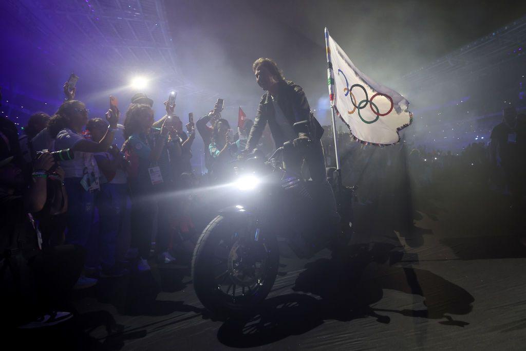 ゲッティパリ五輪 閉会式トム・クルーズ