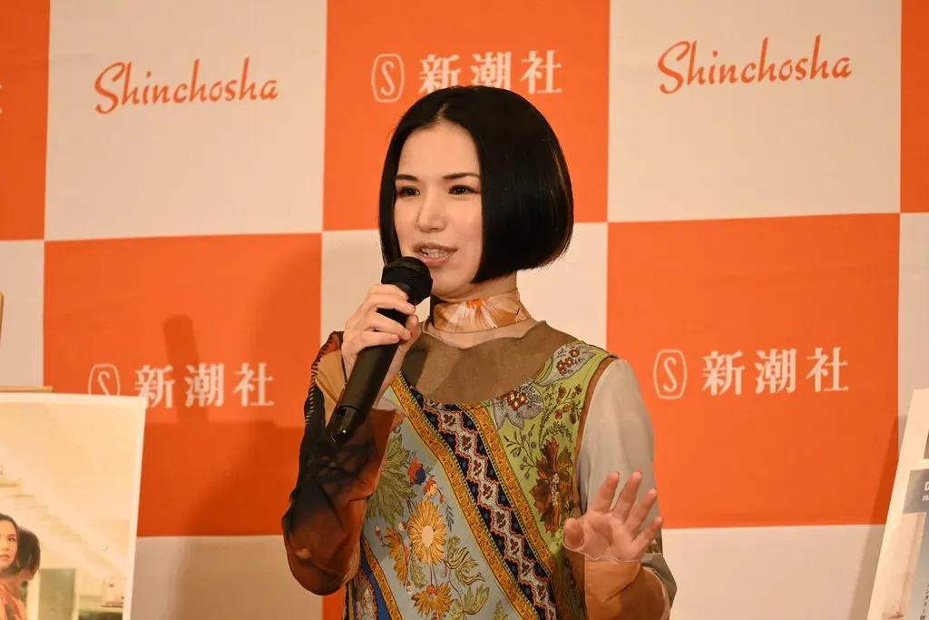 Superfly・越智志帆 パブリックイメージとのギャップに苦悩も…初エッセイ執筆で「楽になった」_bodies