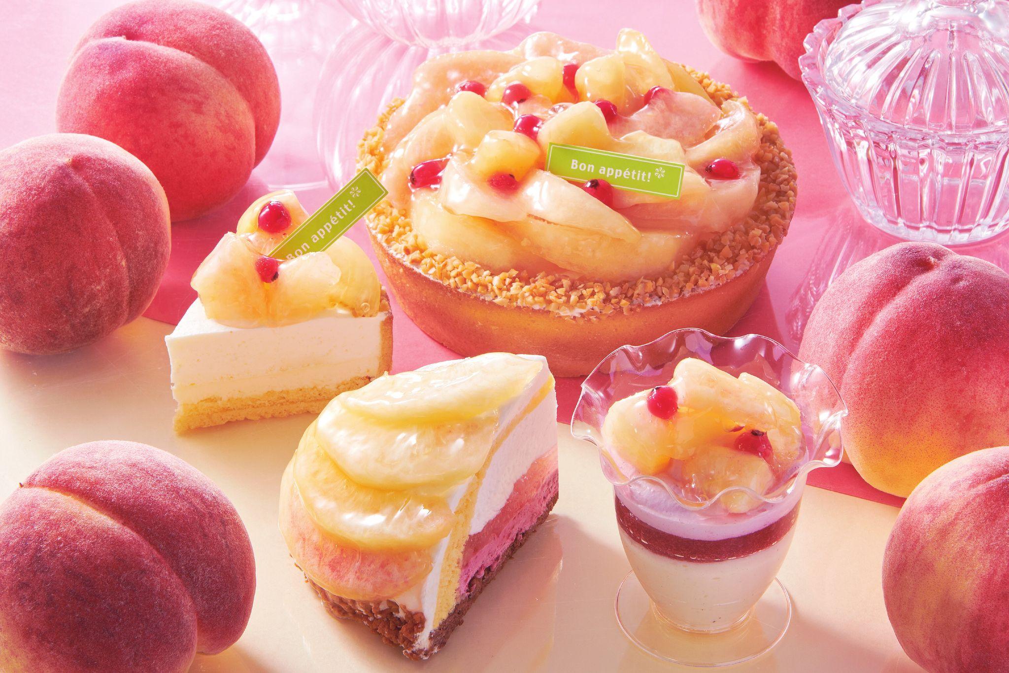 【シャトレーゼ】“桃まみれ”のスイーツが登場！桃のレアチーズタルトや見た目がかわいい7層のケーキなど盛りだくさん