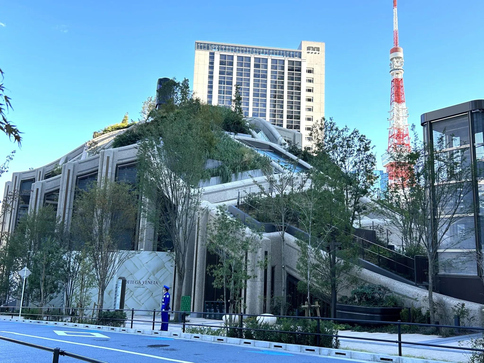 “街全体がミュージアム”日本一の高層ビル「麻布台ヒルズ」に佐久間みなみアナが行ってみた_bodies