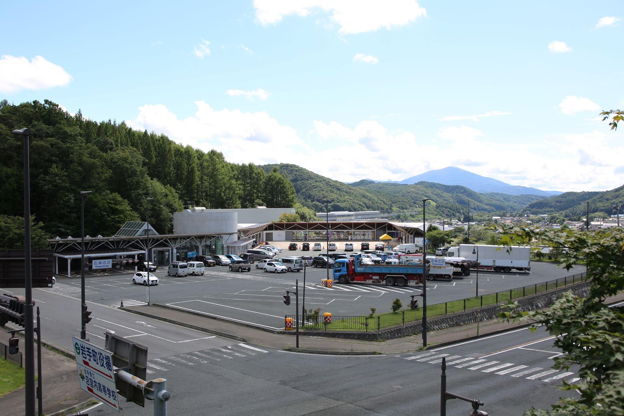 テラチャージ、岩手県岩手町の道の駅「石神の丘」に電気自動車（EV）用急速充電器1口を設置しサービス提供を開始