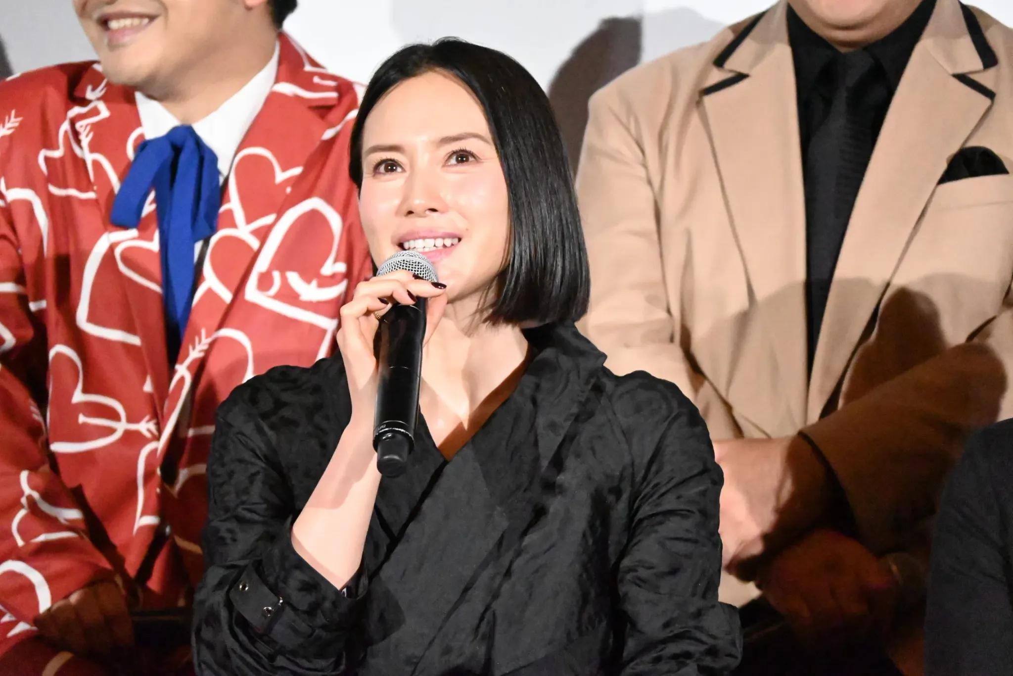 二宮和也、中谷美紀＆大沢たかおに宣戦布告「逃亡編が一番盛り上がる予定」_bodies