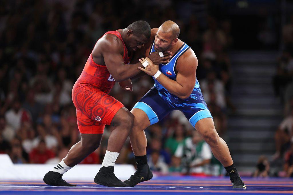 ゲッティパリ五輪レスリング５連覇引退ミハス・ロペスGettyImages-2165580740