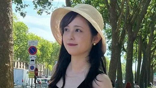 パリの街並みに溶け込む！久慈暁子 散策や食事など夏のパリを満喫する様子に「キレイすぎてうらやましい！」の声