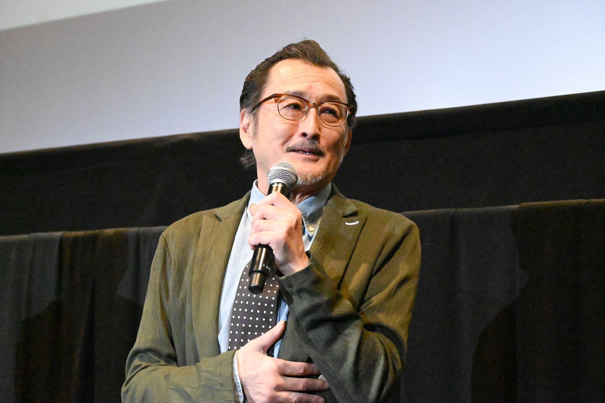 吉田鋼太郎