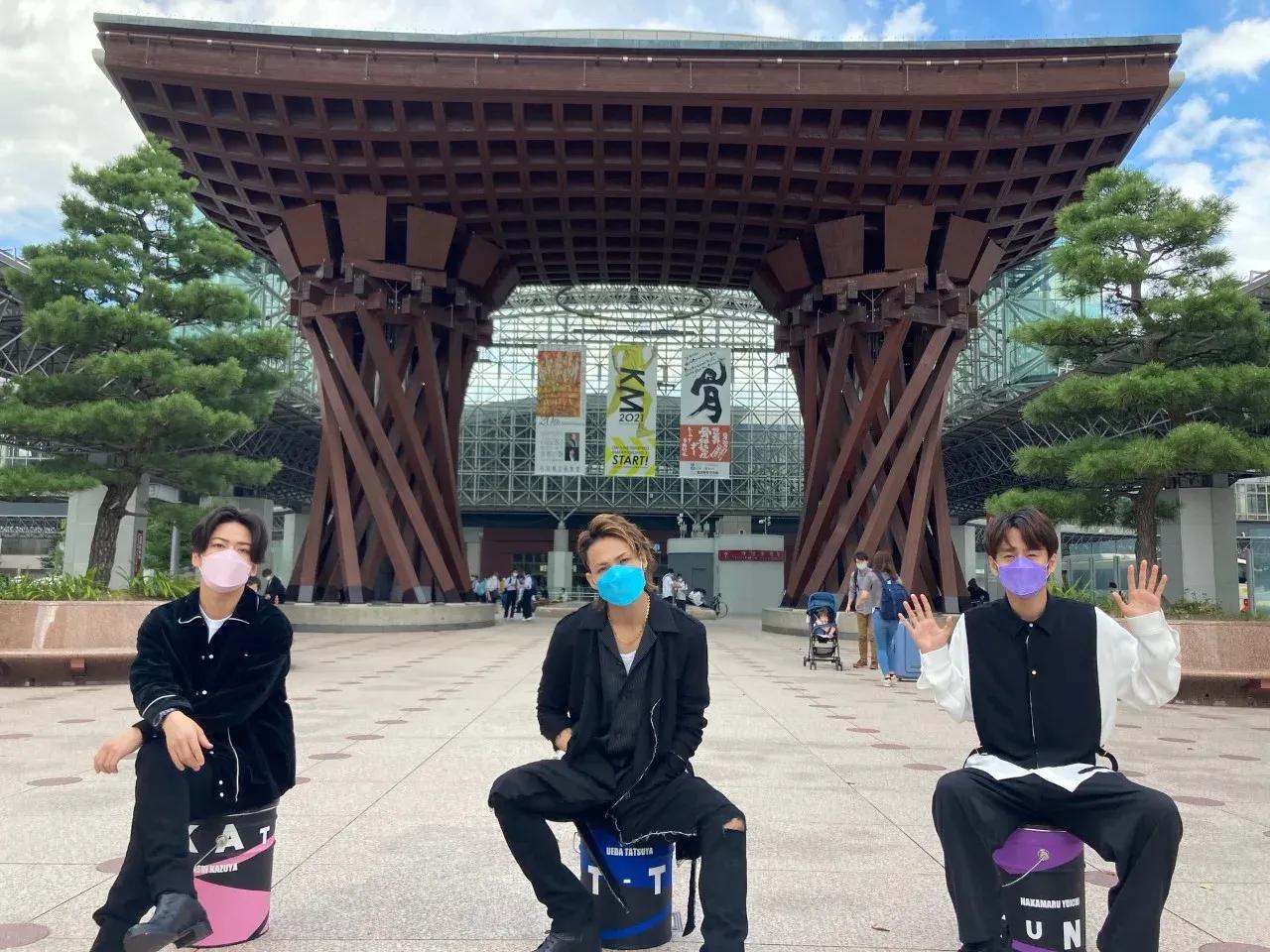 KAT-TUN、3人で金沢旅行！亀梨和也「長年連れ添った夫婦みたいな旅行」と照れ笑い『何するカトゥーン？』_bodies