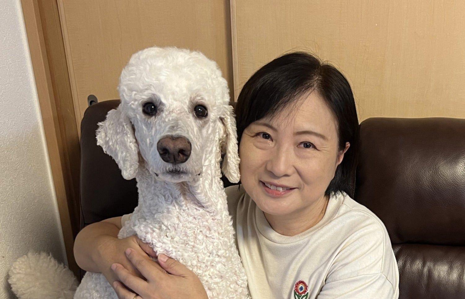 ～愛犬との絆を深めて飼育放棄ゼロを目指す～「オリジナル家紋柄」と「職人の手仕事」にこだわり、愛犬との暮らしを楽しく快適にする「Johnny and Luke」のブランド誕生ストーリー