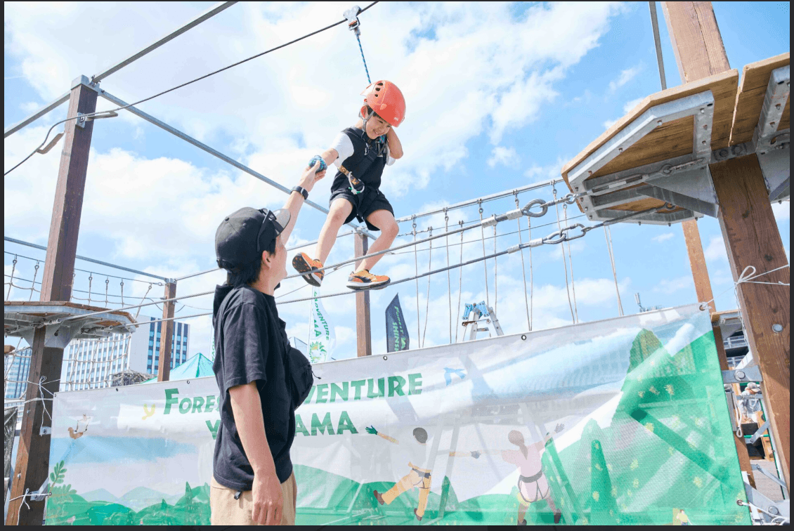 豊橋駅から徒歩１分のまちなかに3日間限定で空中アスレチックが登場！「奥三河ファミリーフェスタ」初開催！