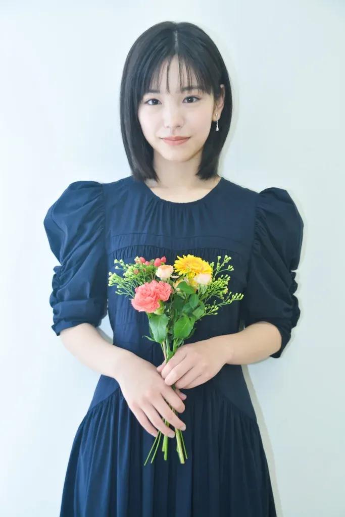 注目の16歳！當真あみ オダギリジョー＆尾野真千子の娘役で「お2人の日常にお邪魔しているようだった」_bodies