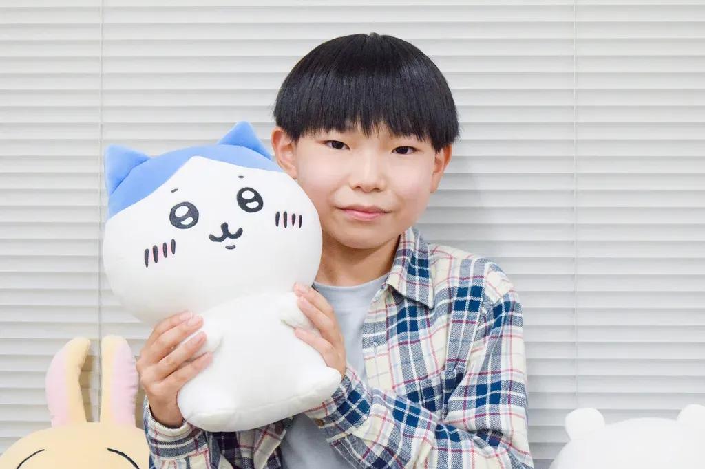 「ちいかわ」ハチワレ役を好演！田中誠人「音楽とスケボーが好き」12歳の素顔_bodies