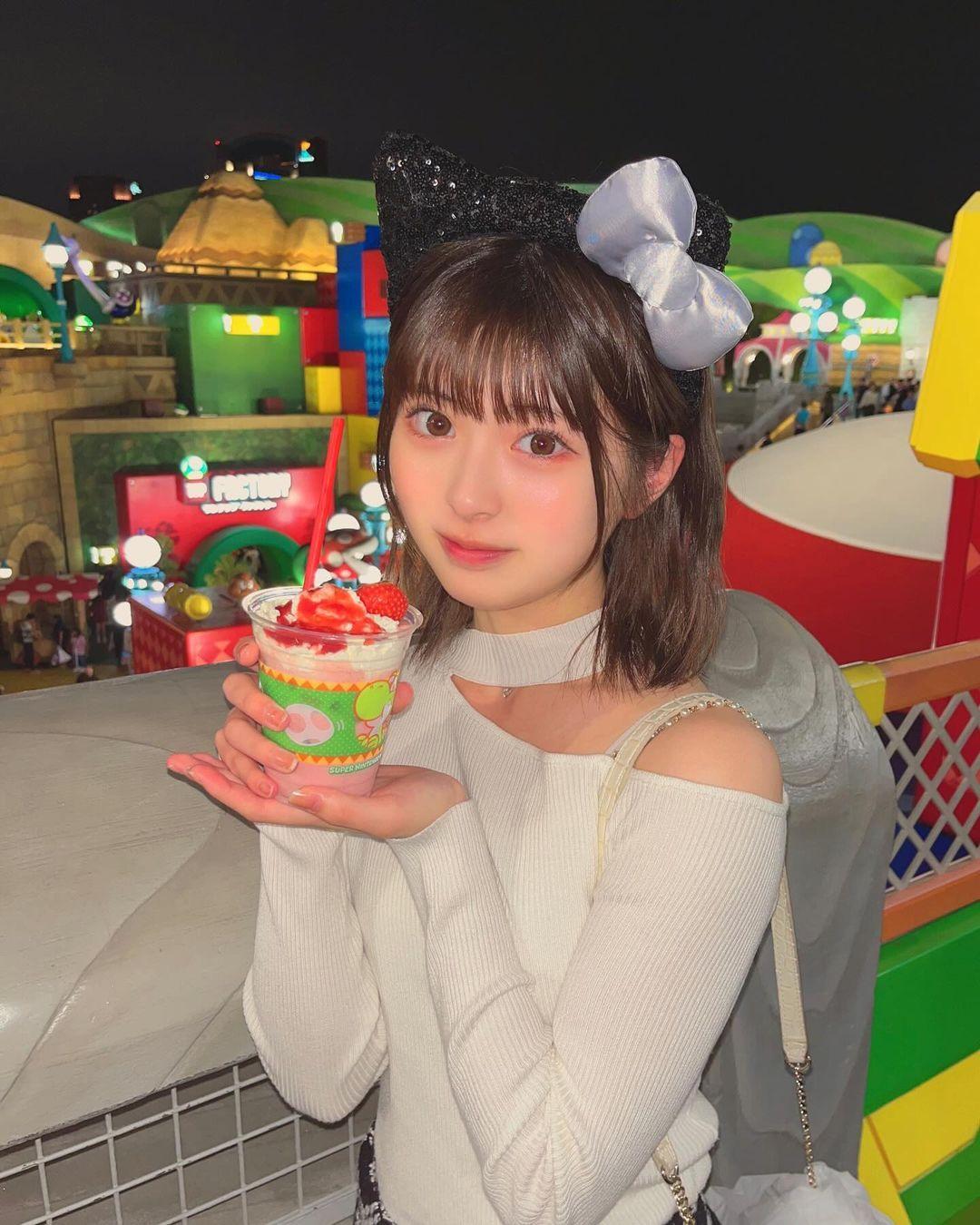 秋元康プロデュースアイドル15歳センターがUSJオフショット公開「可愛いとかのレベルじゃない...」