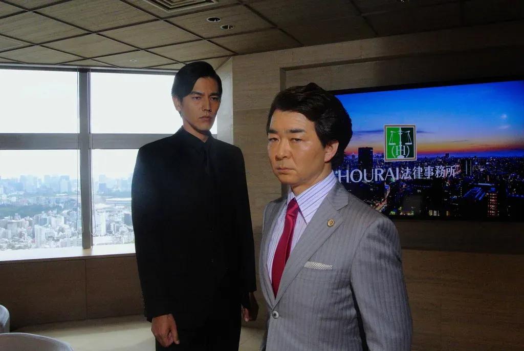 弁護士歴26年の本村健太郎が初の弁護士役！「捕まる役が多かったのでうれしかった」_bodies