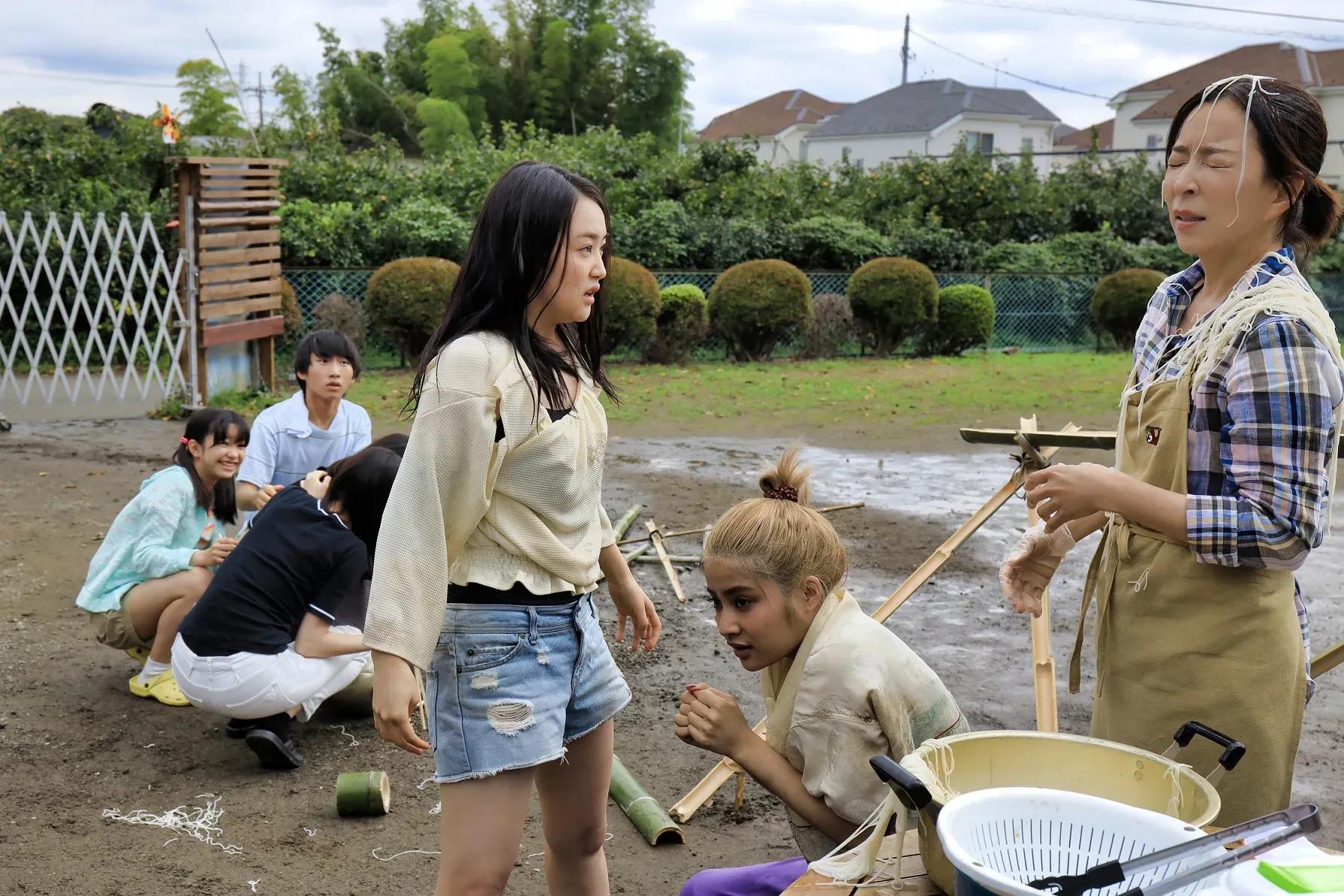 西本まりん『さくらの親子丼』で共演の真矢ミキは「女神様みたいな方。温かい包容力で…」_bodies