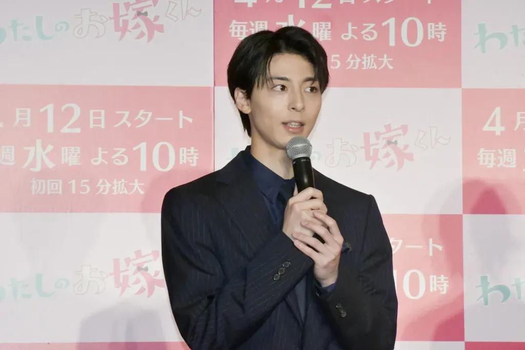 “あざと可愛い”前田拳太郎に「圧倒されます」（波瑠）「後光が差しているかのよう」（高杉真宙）_bodies