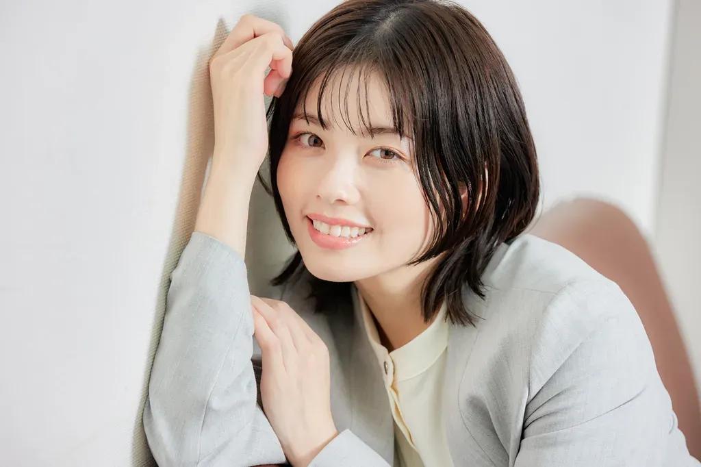 小芝風花 笑顔の秘訣は「楽しむマインドを持つこと」最近一番笑ったのは「姉の子どものオムツ替え」_bodies