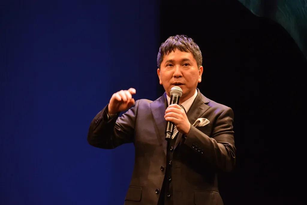 小栗旬「トレーラーハウスは快適」ハリウッド進出に笑顔、渡辺謙からは「気負わずに」とアドバイスを受ける_bodies