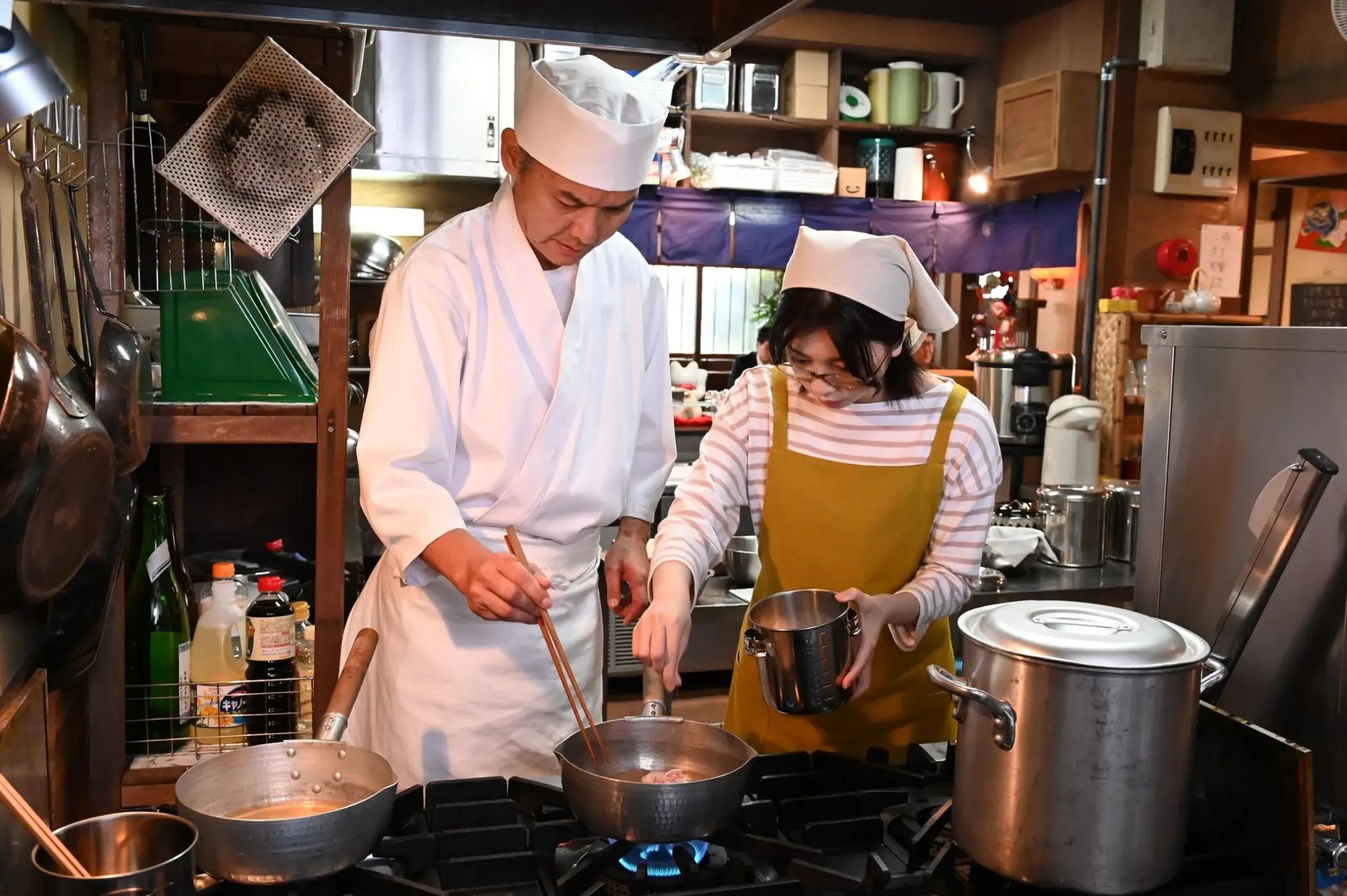 『あたりのキッチン！』桜田ひより「料理を前に誰かと会話をするのって、とても豊かなこと」_bodies