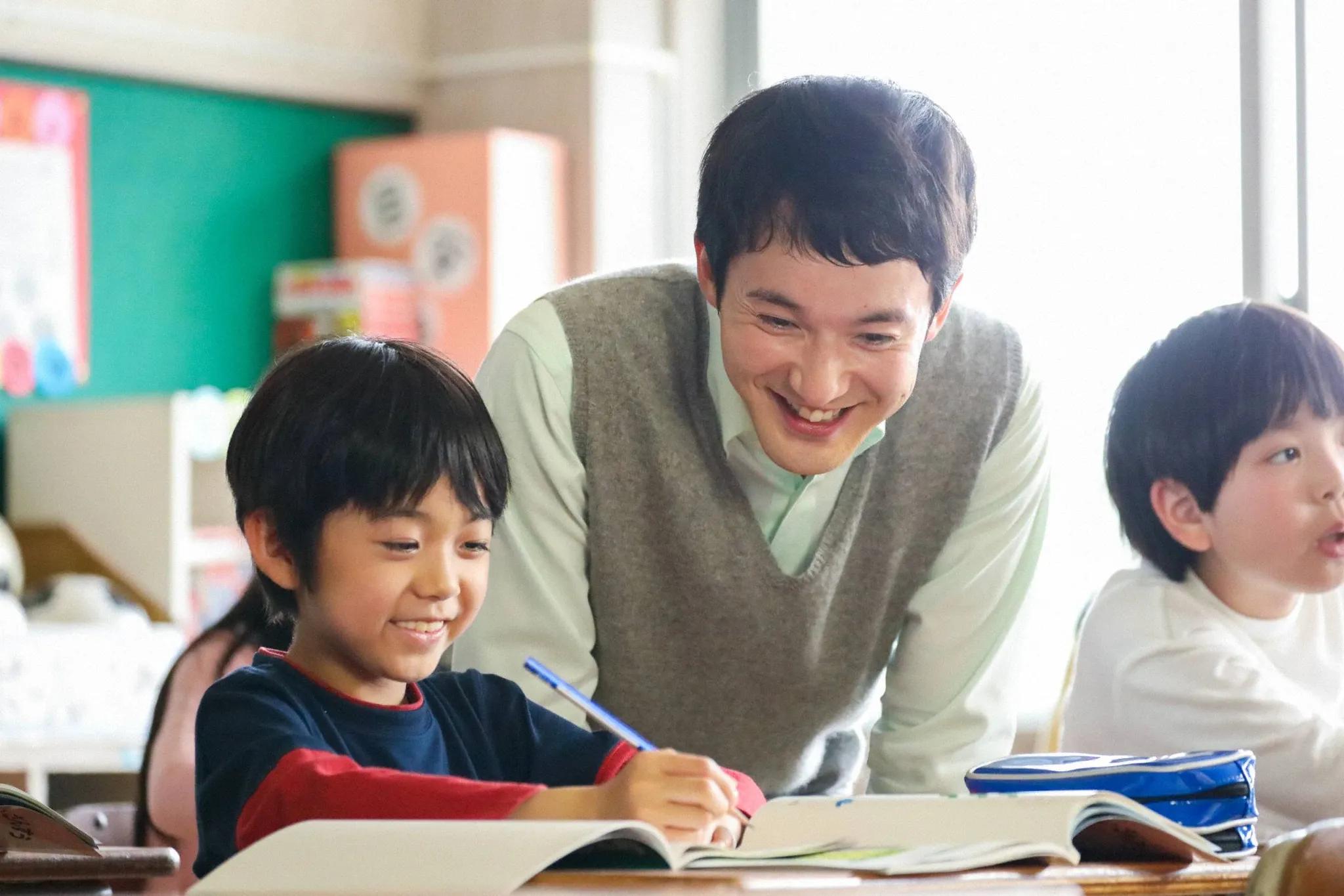 浅利陽介 『アンサング・シンデレラ』3話にゲスト出演！石原さとみと8年ぶり共演「とっても居心地がよかった」_bodies