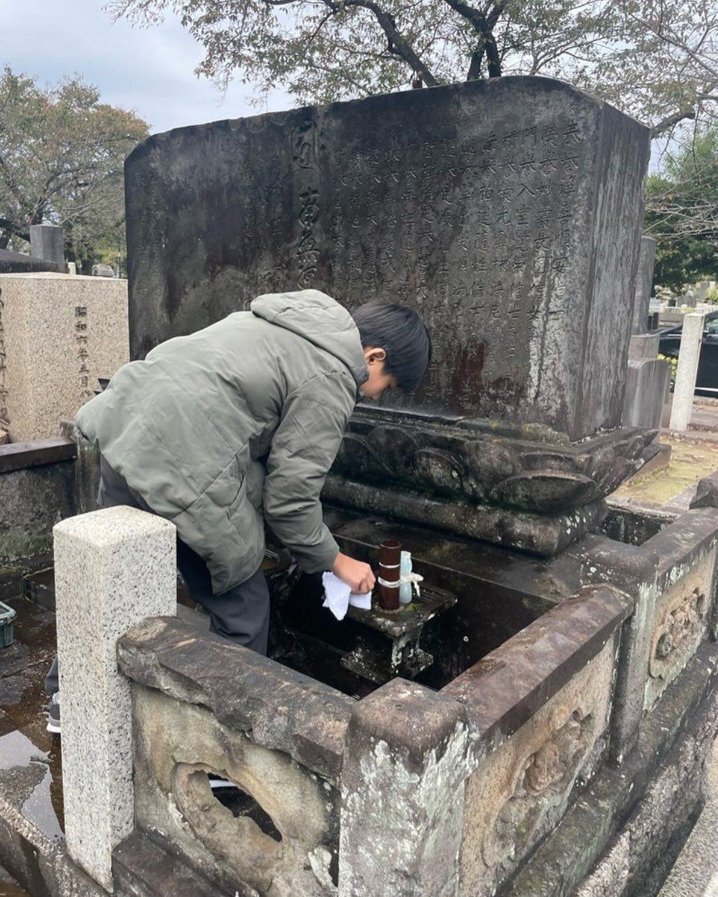 市川團十郎　長女・長男と共に妻の麻央さんと父が眠る霊園へ墓参り　襲名披露興業無事に終え「ただただ感謝」