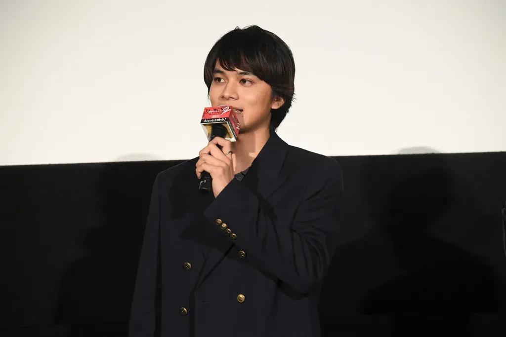 北村匠海 SUPER BEAVERの生パフォーマンスに感動「歌詞がストレートで、胸に言葉がくっきり残る」_bodies