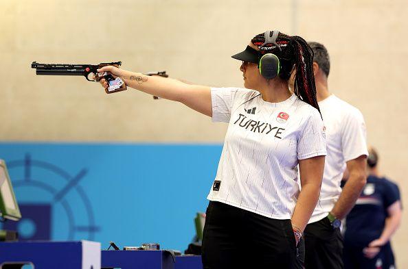 【ゲッティパリ五輪】射撃混合エアピストル「無課金おじさん」ことトルコのユスフ・ディケッチ選手が話題