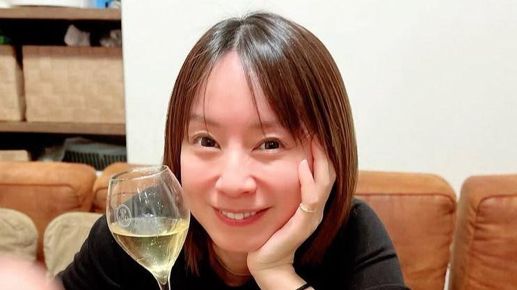 鈴木亜美 「子どもたちが喜ぶ場所」は くら寿司！家族でお寿司を満喫する姿に「アミーゴいたらビックリ！」「みんな可愛い」