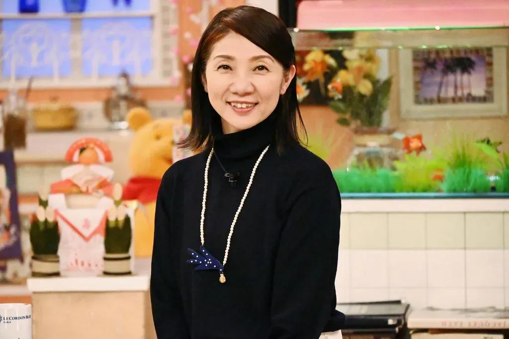 松居直美・磯野貴理子・森尾由美 “はや朝”新春SPでZ世代代表と共演！「涙袋を黒いペンで描くなんて…」_bodies