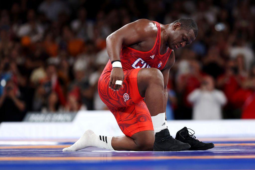 ゲッティパリ五輪レスリング５連覇引退ミハス・ロペスGettyImages-2165582065