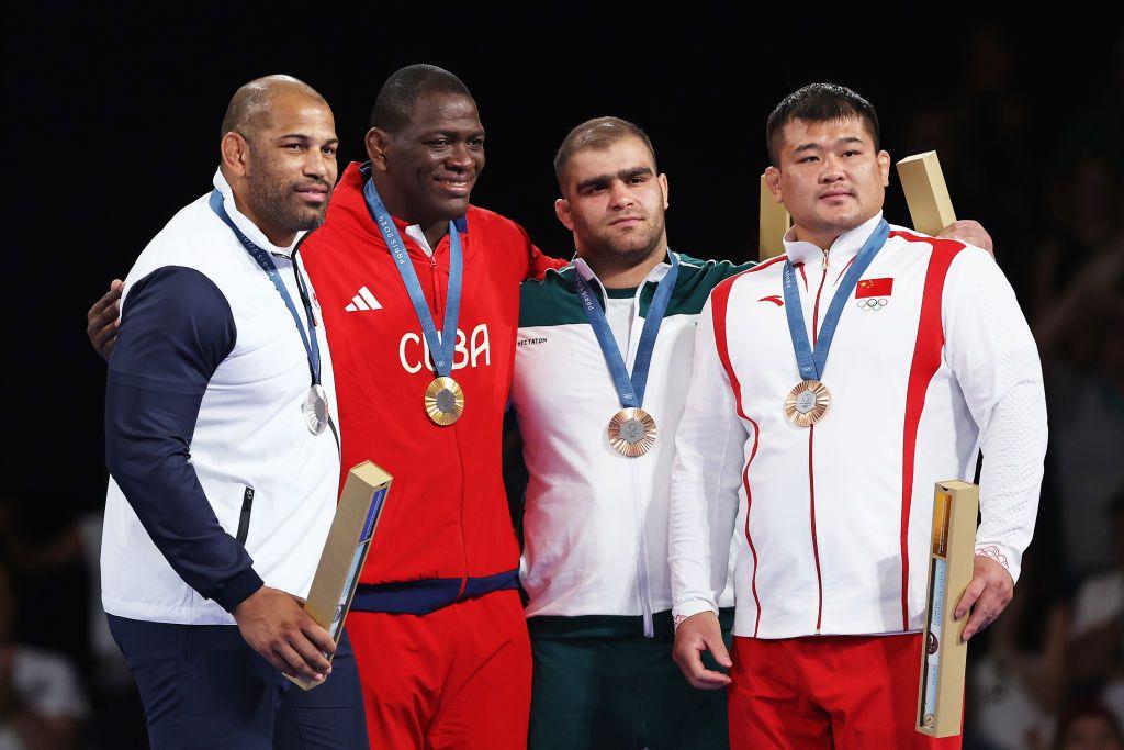 ゲッティパリ五輪レスリング５連覇引退ミハス・ロペスGettyImages-2165590675