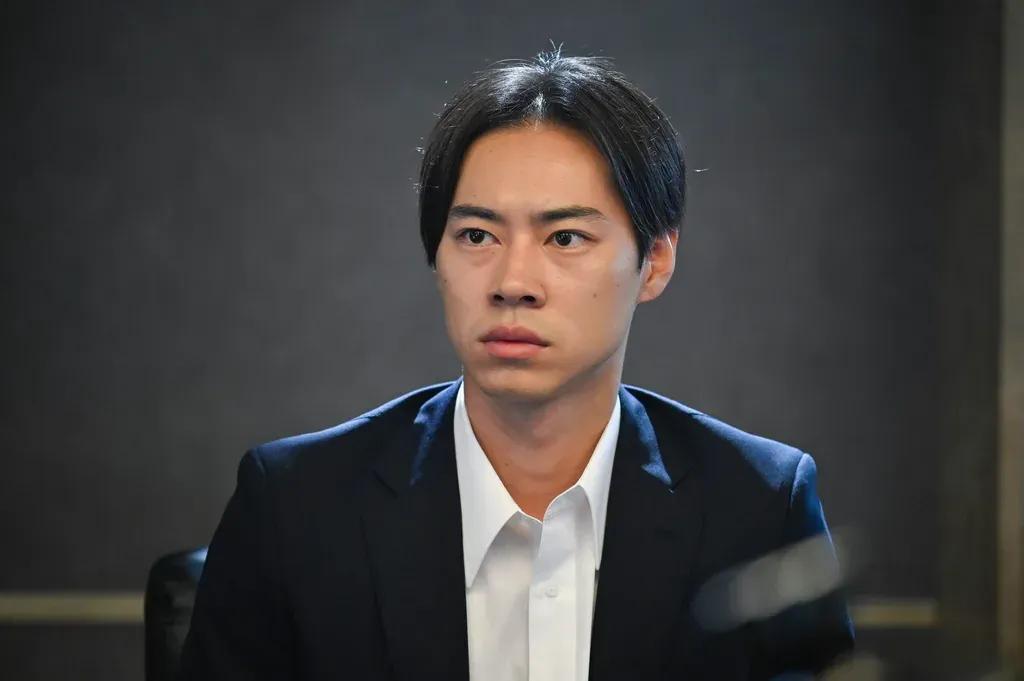 杏（平手友梨奈）が初裁判員裁判に！強盗致死事件に隠された真実＜『うちの弁護士は手がかかる』第4話完全版＞_bodies