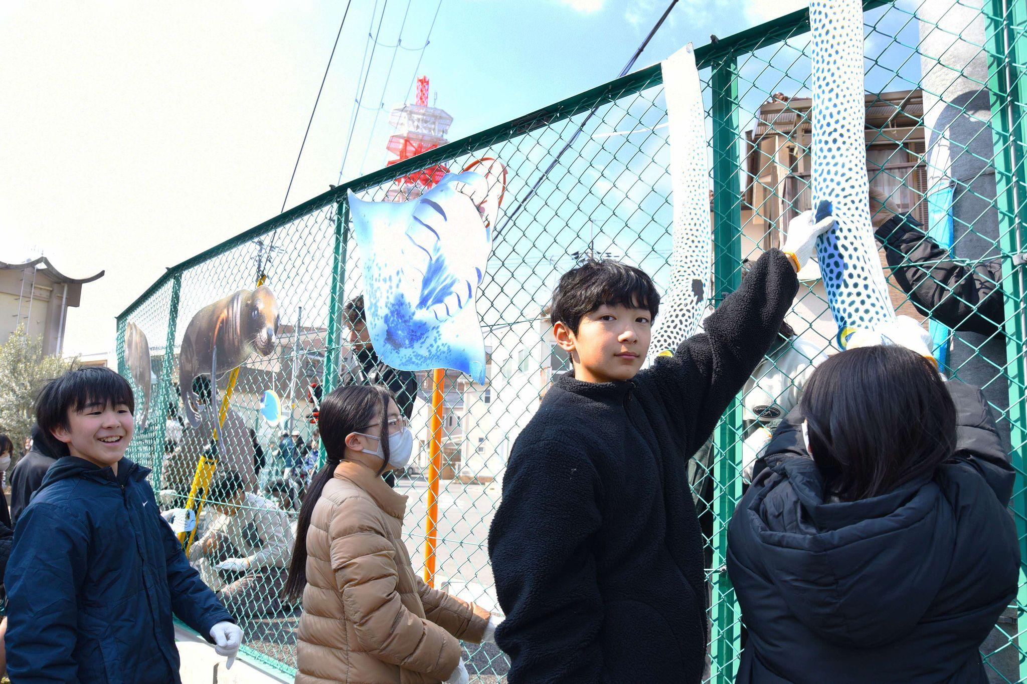 川西北小6年生の手で自由な海を作る！かわにしまるごと水族館 / 兵庫県川西市