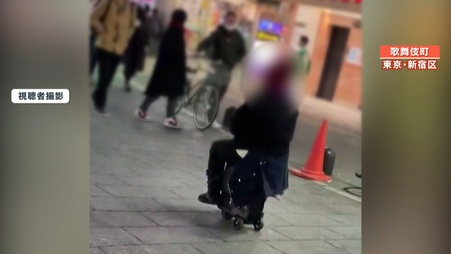 【注意】「電動スーツケース」での危険な走行相次ぐ…大阪では歩道走行で初摘発 富士山のぞむ観光地にも